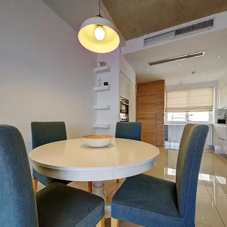 Luxury With Sea Views