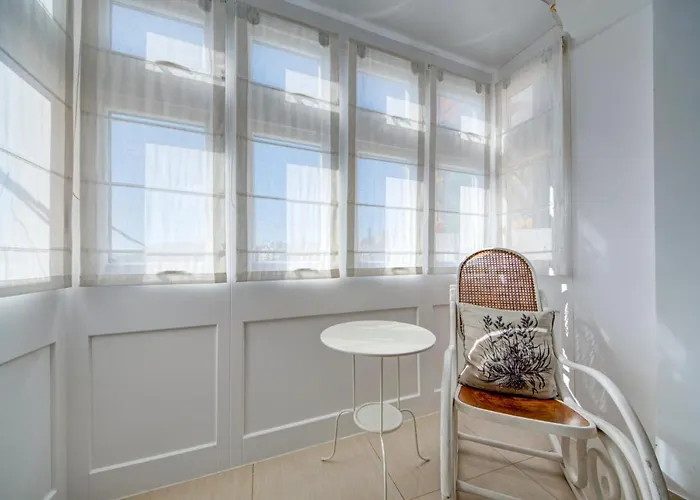 Luxury With Sea Views شقة سانت جوليان