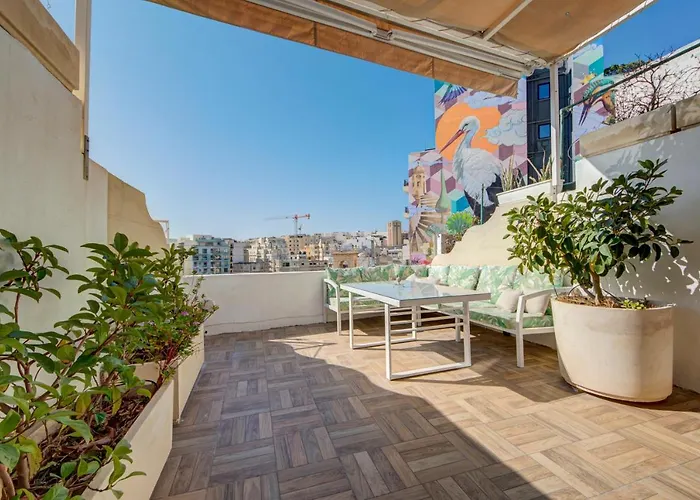 Luxury With Sea Views شقة