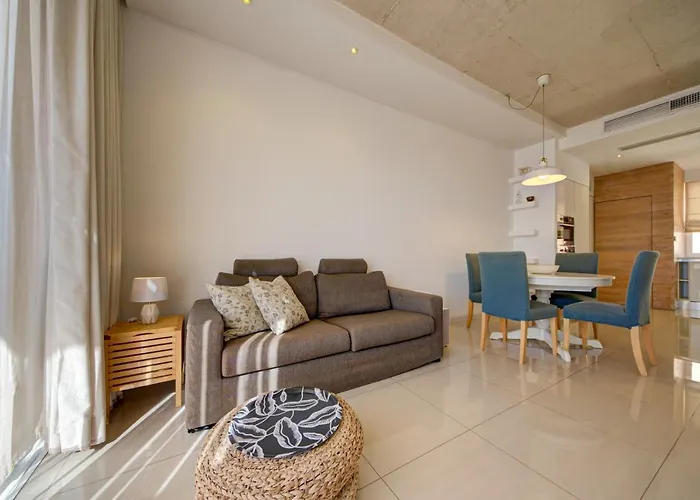 شقة Luxury With Sea Views سانت جوليان