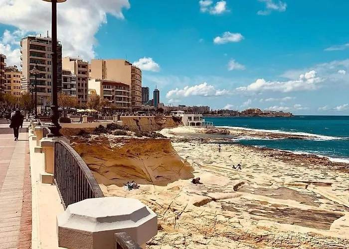 Luxury With Sea Views