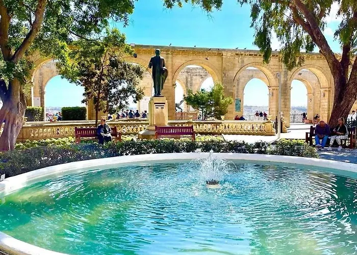 شقة Luxury With Sea Views سانت جوليان