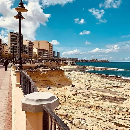 Luxury With Sea Views