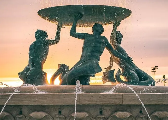 Luxury With Sea Views